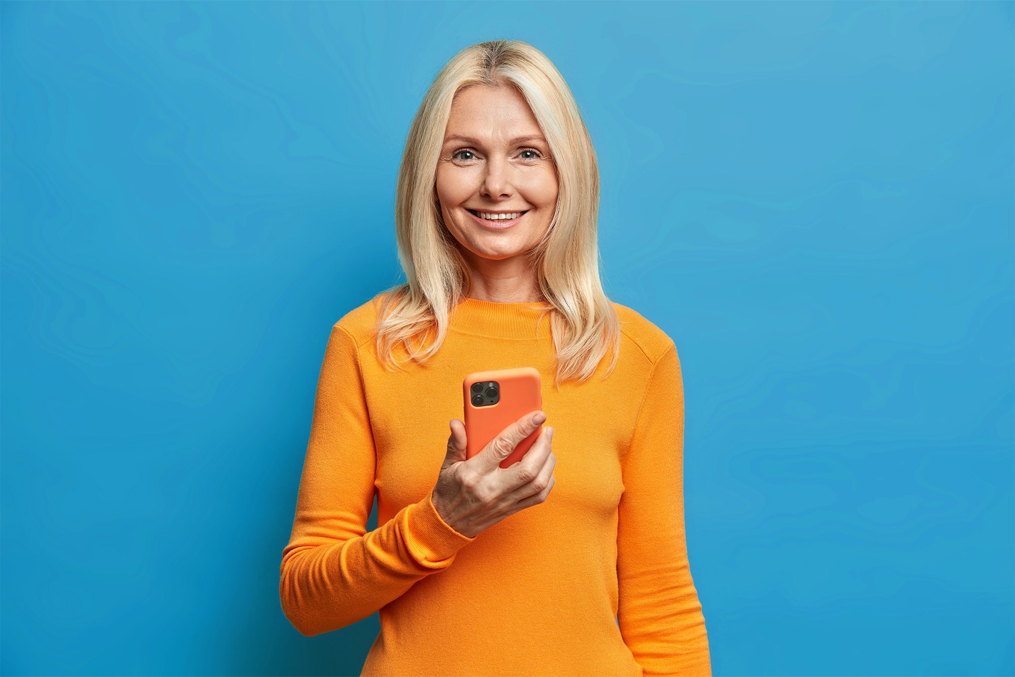 Lady with Phone Orange Blue - FreedomPop_399028919-2 Lady with Phone Orange Blue - FreedomPop_399028919-2